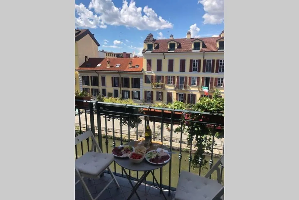 Urban House - Best View Navigli Milan Center Italy