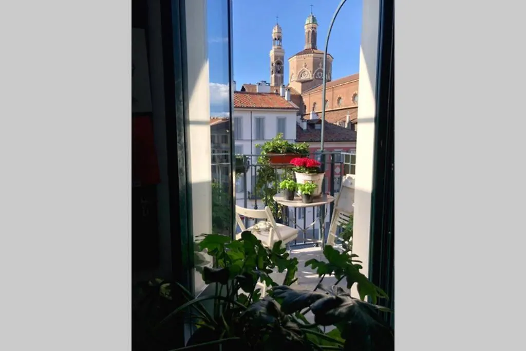 Urban House - Best View Navigli Milan Center 0*,  Italy